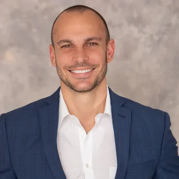 Portrait of Larry Mastropieri, Broker/Owner