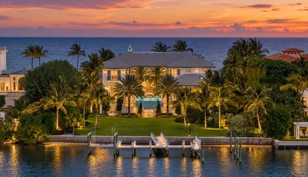 A Billionaires' Row Mansion Lists for a Record $195M