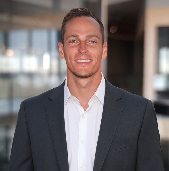 Griffin Wallace, Realtor