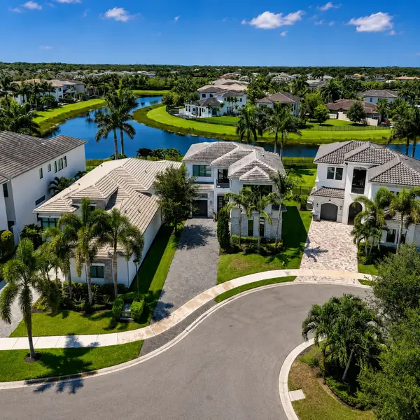 Boca Bridges Luxury Rentals