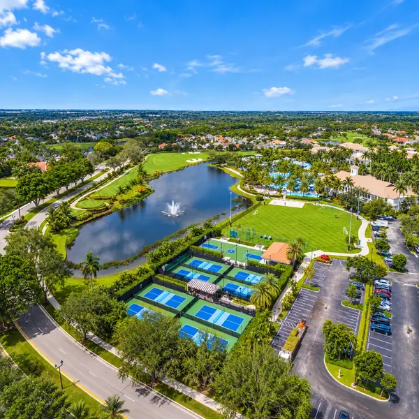 Regents Square of Woodfield Homes for Sale