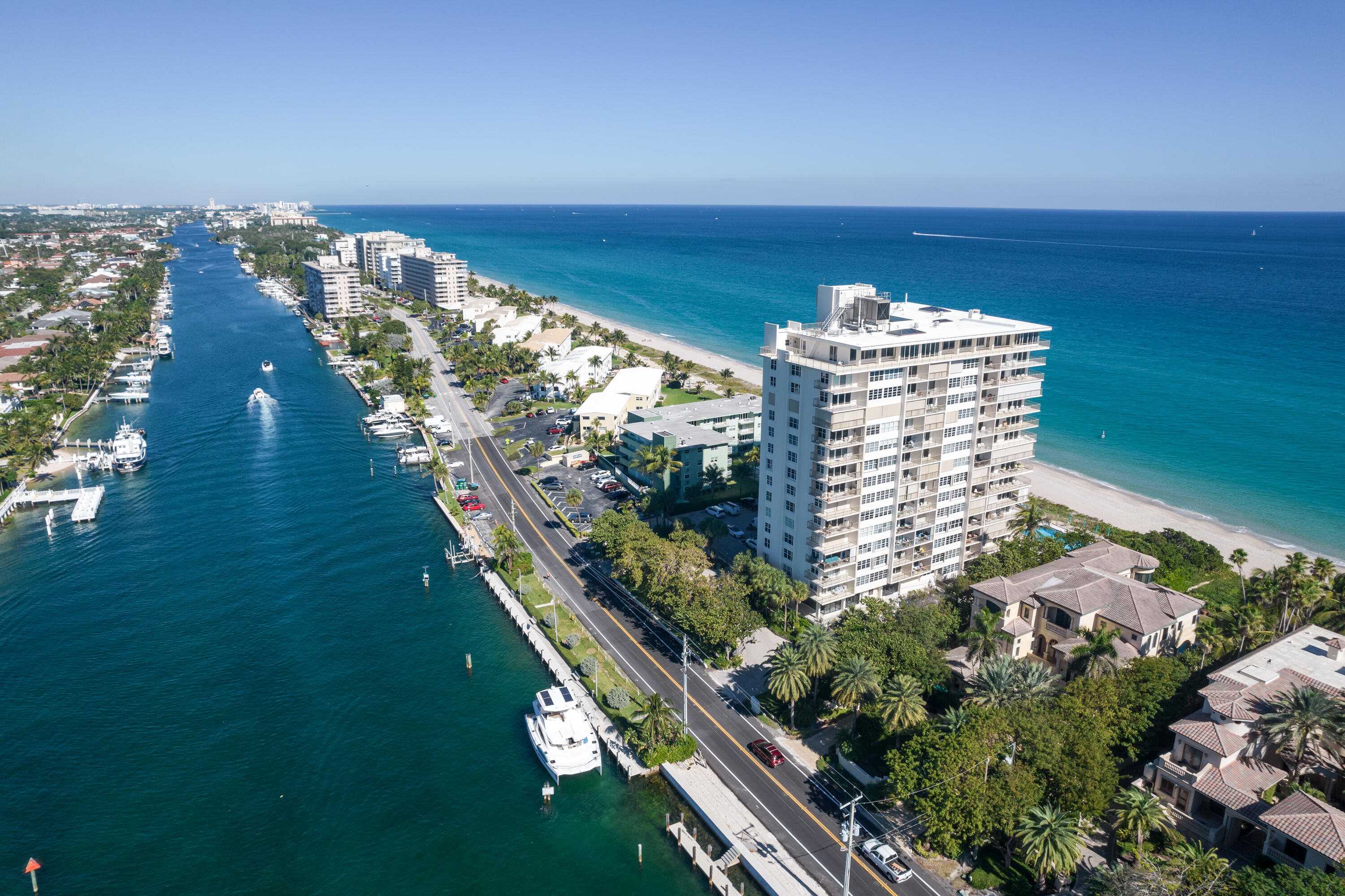 Zoom Zoom Air Conditioning providing professional AC maintenance in Hillsboro Beach, FL