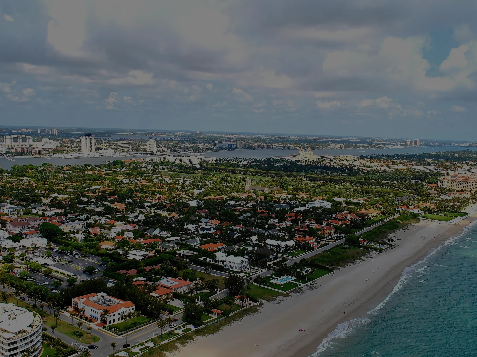 Gulf Stream aerial image during the day.