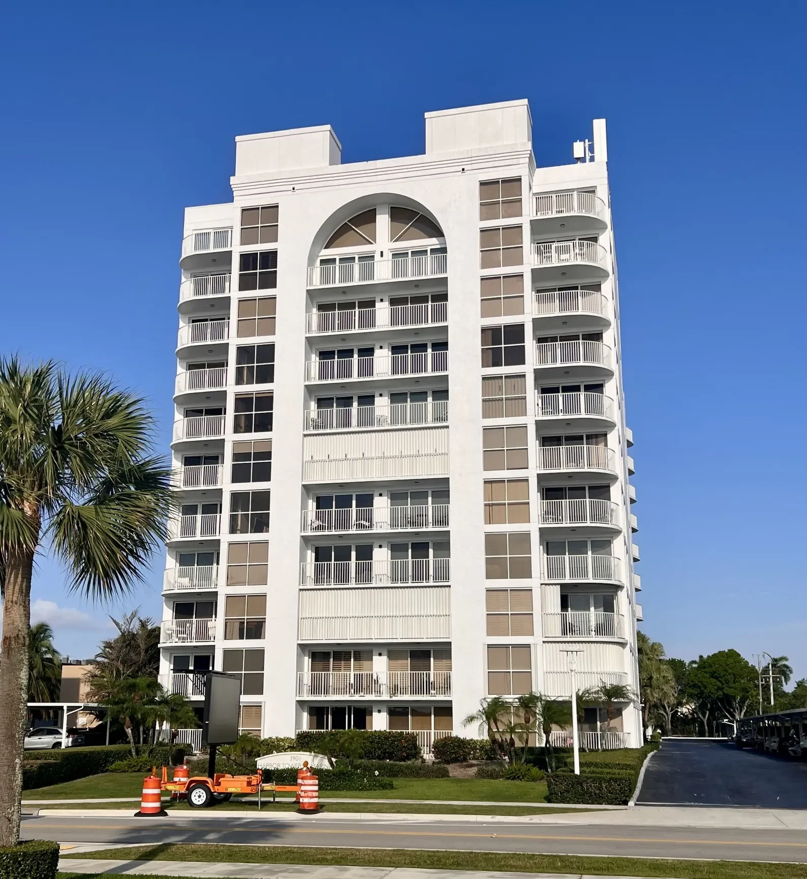 Harbor Towers condominium in West Palm Beach, the 61-unit building at the center of the Related Ross condo lawsuit with Fort Partners.