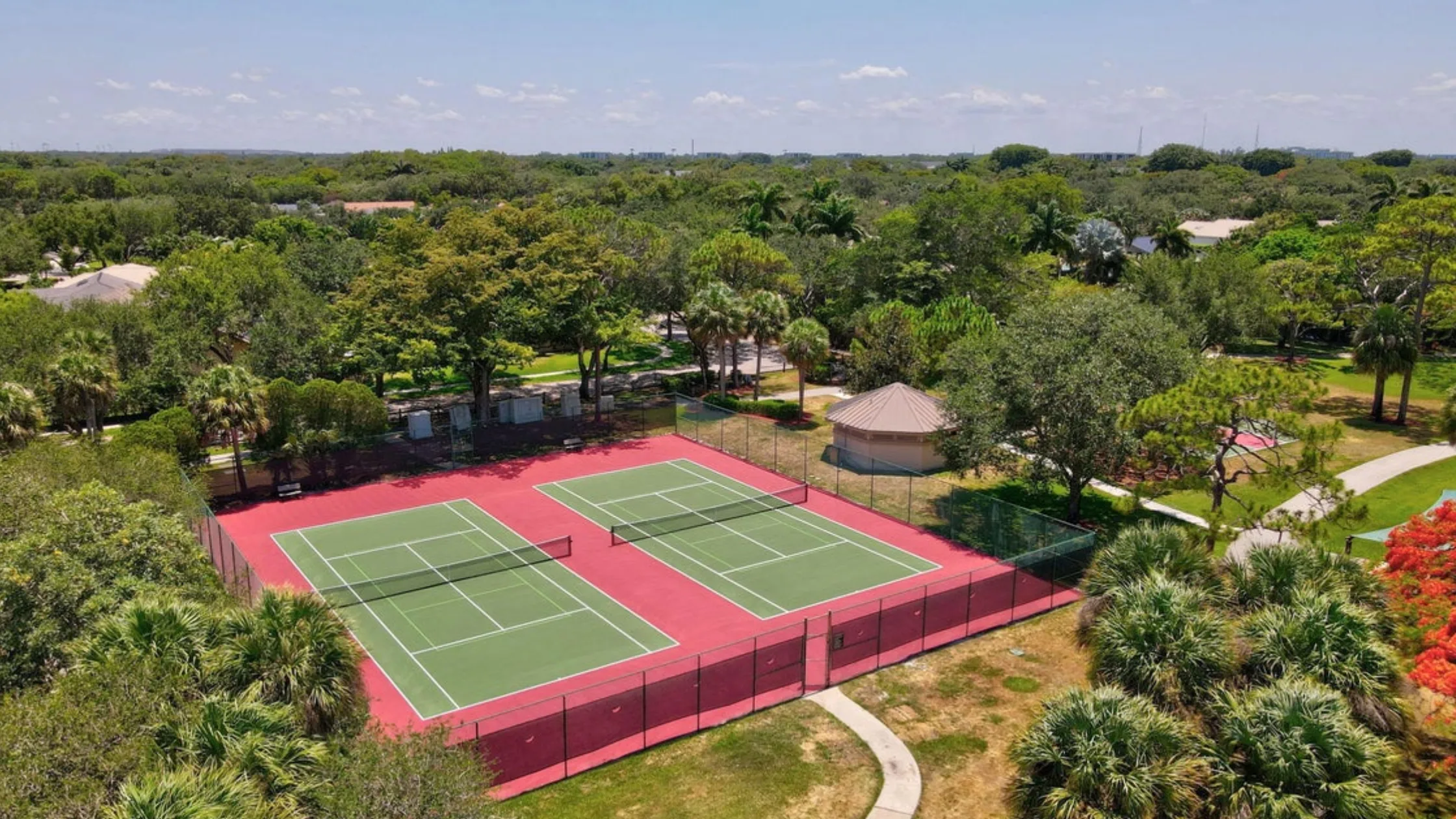 Colonnade Amenities