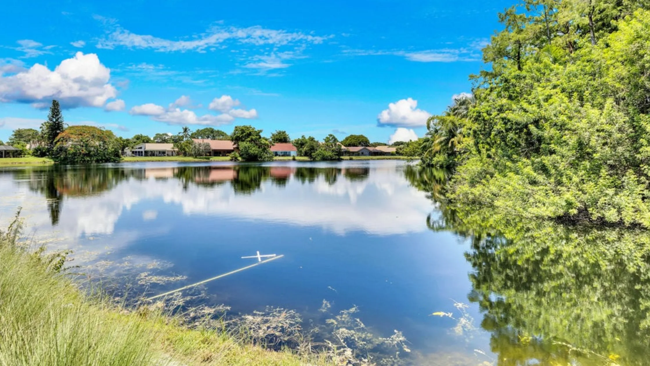 Escondido, Boca Raton Amenities